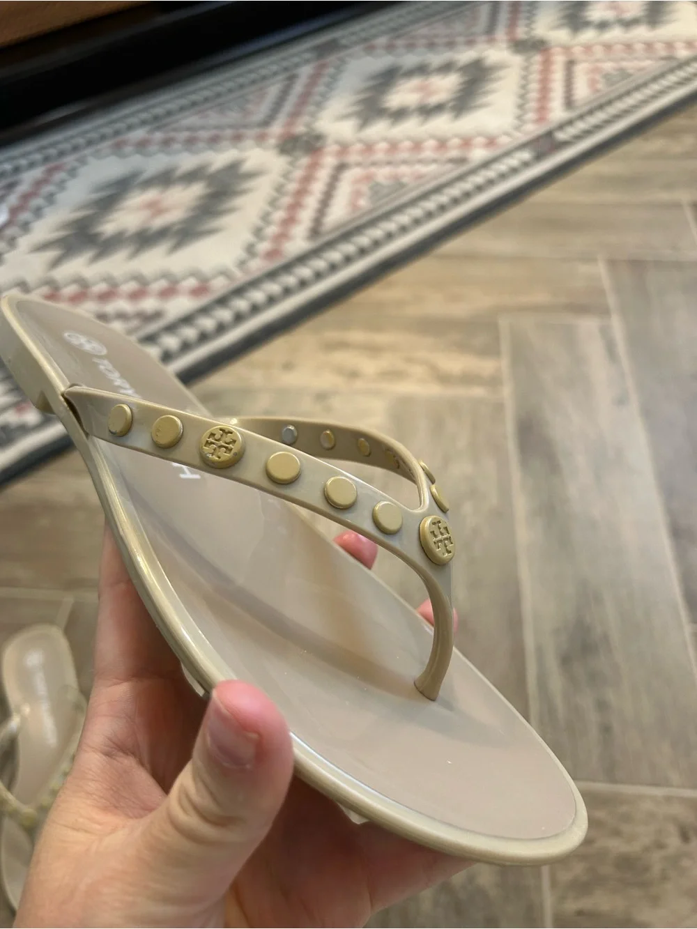 Tory Burch Nude Logo Stud Jellies